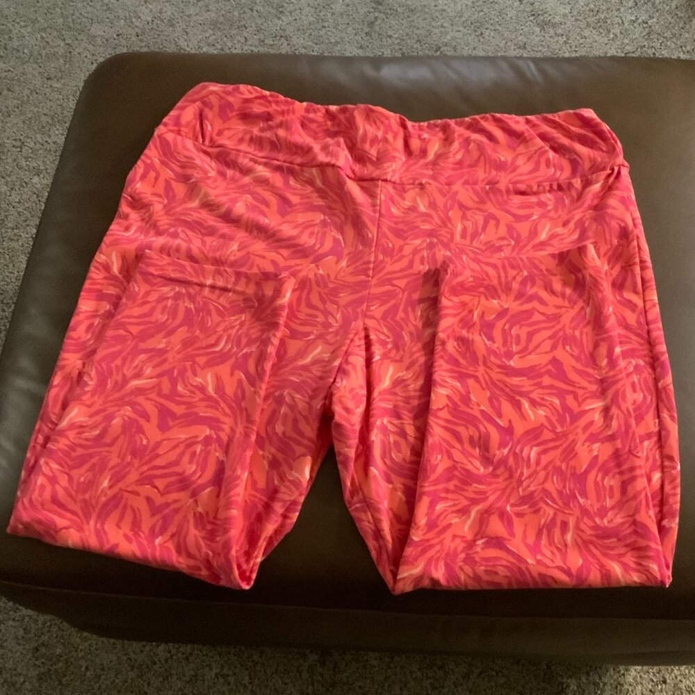 Terra & Sky Orange and Pink Capri Leggings - Size 2X (20W-22W)